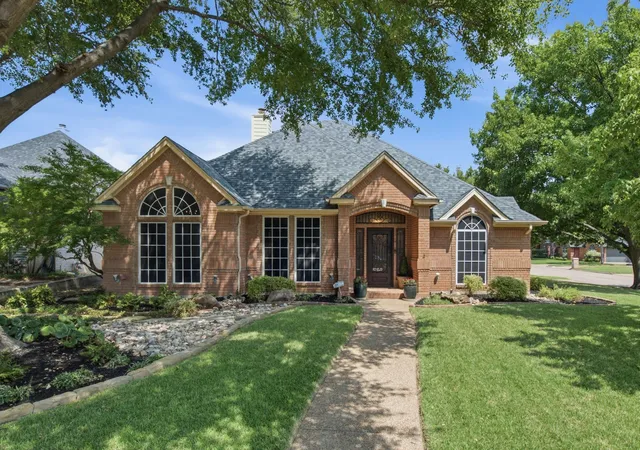 Photo 1 of Sale Pending at 1613 Green Tree Dr, Hurst, TX 76054 | MLS# 21367911 | Listing updated on 2026-09-11