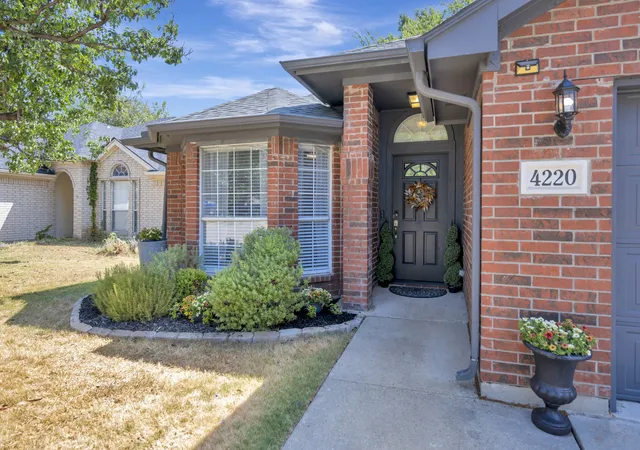 Photo 1 of Single family home for sale at 4220 Maryanne Pl, Haltom City, TX 76137 | MLS# 21372171 | Listing updated on 2026-10-07