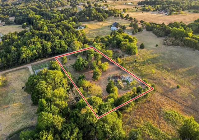 Photo 23 of Land for sale at 117 W Pecan St, Ravenna, TX 75476 | MLS# 21375605 | Listing updated on 2026-09-09