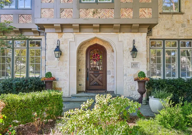 Photo 3 of Mansion for sale at 3133 Purdue Ave, Dallas, TX 75225 | MLS# 21372986 | Listing updated on 2026-10-06