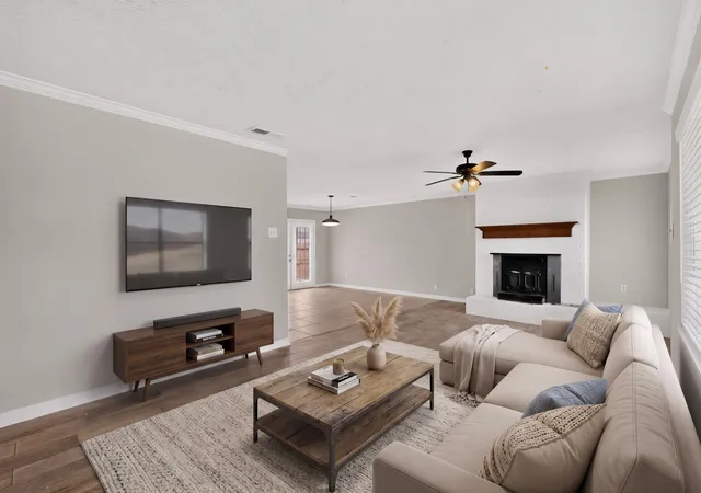 Photo 2 of Single family home for sale at 501 Starling Dr, Mesquite, TX 75149 | MLS# 21360046 | Listing updated on 2026-09-14