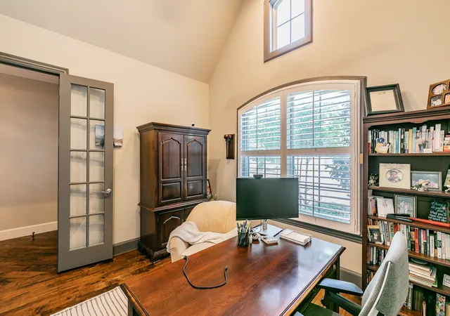 Photo 3 of Single family home for sale at 313 Elkhorn Trl, Keller, TX 76248 | MLS# 21372421 | Listing updated on 2026-10-07