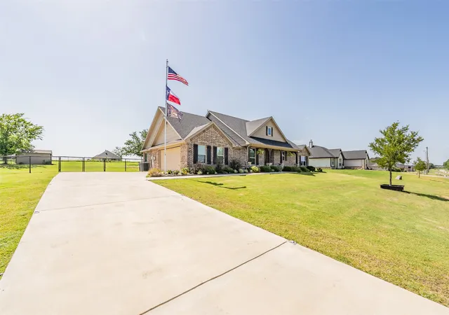 Photo 2 of Single family home for sale at 1268 County Rd 4797, Springtown, TX 76082 | MLS# 21376194 | Listing updated on 2026-09-15