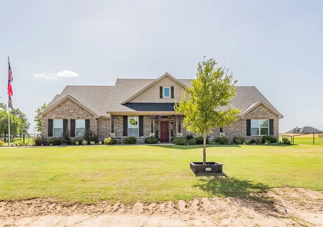 Photo 3 of Single family home for sale at 1268 County Rd 4797, Springtown, TX 76082 | MLS# 21376194 | Listing updated on 2026-09-15