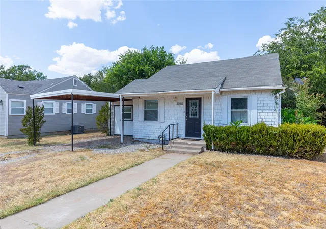 Photo 3 of Single family home for sale at 3010 Bickley St, Abilene, TX 79605 | MLS# 21373908 | Listing updated on 2026-09-15