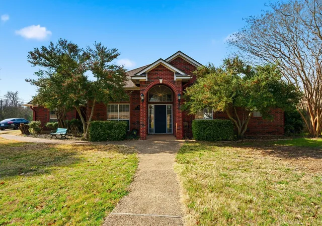 Photo 3 of Single family home for sale at 710 Gibraltar Ln, Lorena, TX 76655 | MLS# 21376365 | Listing updated on 2026-09-14