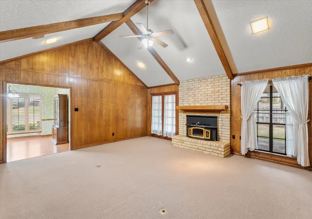 Photo 3 of Single family home for sale at 401 Southgate Dr, Mount Pleasant, TX 75455 | MLS# 21375564 | Listing updated on 2026-09-17