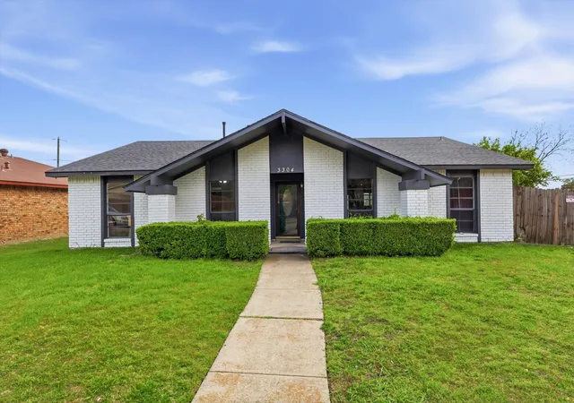 Photo 1 of Single family home for sale at 3304 Bellingham Ct, Dallas, TX 75228 | MLS# 21374801 | Listing updated on 2026-09-09