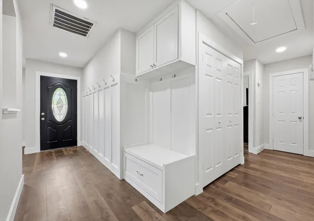 Photo 3 of Single family home for sale at 3304 Bellingham Ct, Dallas, TX 75228 | MLS# 21374801 | Listing updated on 2026-09-09
