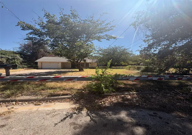 Photo 1 of Single family home for sale at 4900 Bernice St, Haltom City, TX 76117 | MLS# 21376323 | Listing updated on 2026-09-15