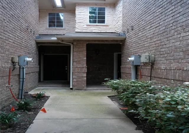 Photo 3 of Townhouse for sale at 244 Turnberry Ln, Lewisville, TX 75067 | MLS# 21375742 | Listing updated on 2026-09-24