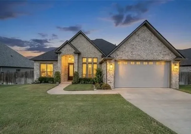 Photo 1 of Single family home for sale at 7264 Medio Crk, Tyler, TX 75703 | MLS# 21376368 | Listing updated on 2026-09-25