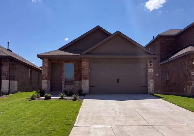 Photo 1 of Sale Pending at 5806 Blue Sky Dr, Crandall, TX 75114 | MLS# 21376448 | Listing updated on 2026-09-14
