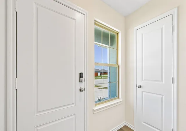 Photo 3 of Sale Pending at 5806 Blue Sky Dr, Crandall, TX 75114 | MLS# 21376448 | Listing updated on 2026-09-14