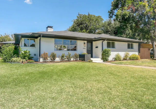 Photo 1 of Single family home for sale at 3303 Lockmoor Ln, Dallas, TX 75220 | MLS# 21376386 | Listing updated on 2026-09-16