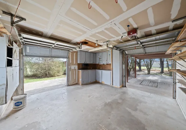 Photo 4 of Single family home for sale at 9193 County Rd 158, Kaufman, TX 75142 | MLS# 21376479 | Listing updated on 2026-10-04
