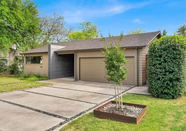 Photo 3 of Single family home for sale at 3938 Lively Ln, Dallas, TX 75220 | MLS# 21376495 | Listing updated on 2026-09-09