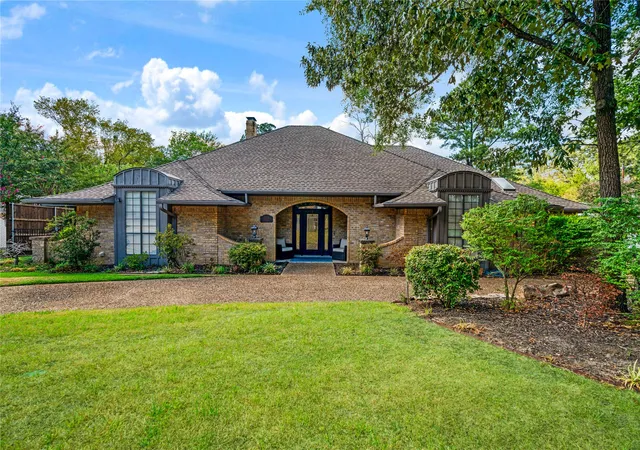 Photo 2 of Single family home for sale at 480 Se 31st Street, Paris, TX 75460 | MLS# 21374067 | Listing updated on 2026-09-21