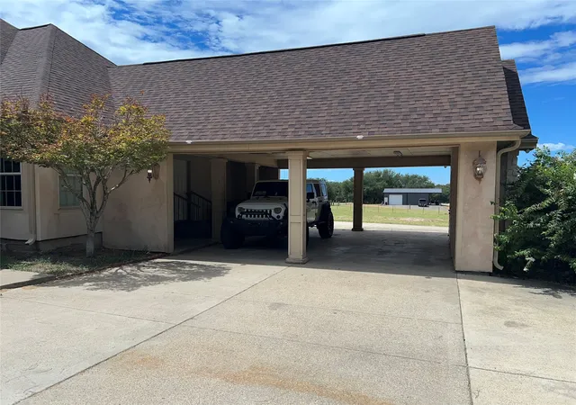 Photo 3 of Single family home for sale at 23211 Fm 1995, Lindale, TX 75771 | MLS# 21370570 | Listing updated on 2026-10-06