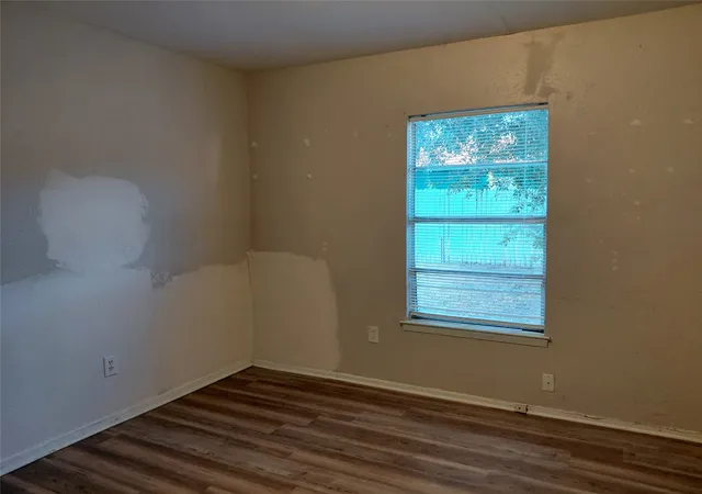 Photo 3 of Single family home for sale at 2909 Wood Thrush St, Grand Prairie, TX 75052 | MLS# 21376596 | Listing updated on 2026-09-11