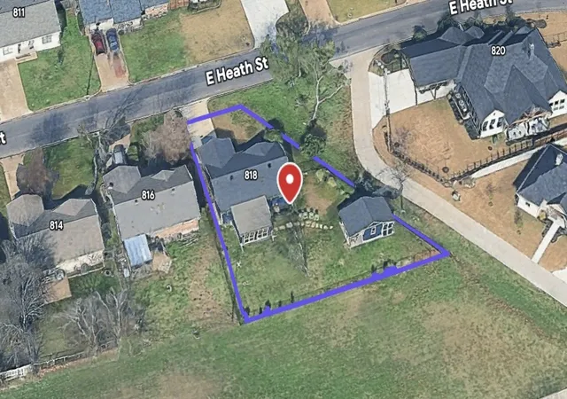 Photo 3 of Single family home for sale at 818 E Heath St, Rockwall, TX 75087 | MLS# 21375378 | Listing updated on 2026-09-13