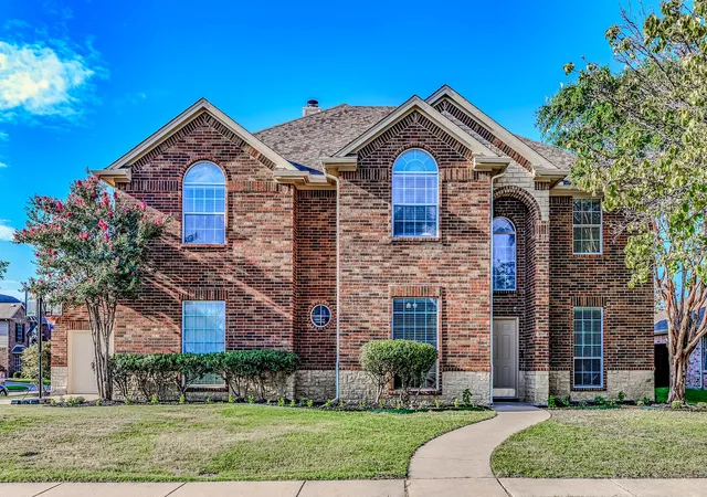 Photo 1 of Sale Pending at 5101 Weshire Dr, Mansfield, TX 76063 | MLS# 21375430 | Listing updated on 2026-09-16