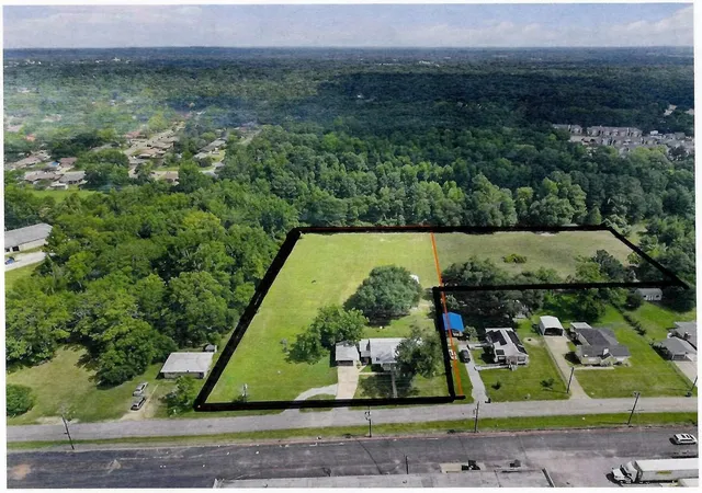 Photo 1 of Sale Pending at 117 Moore Dr, Palestine, TX 75801 | MLS# 21376841 | Listing updated on 2026-09-19