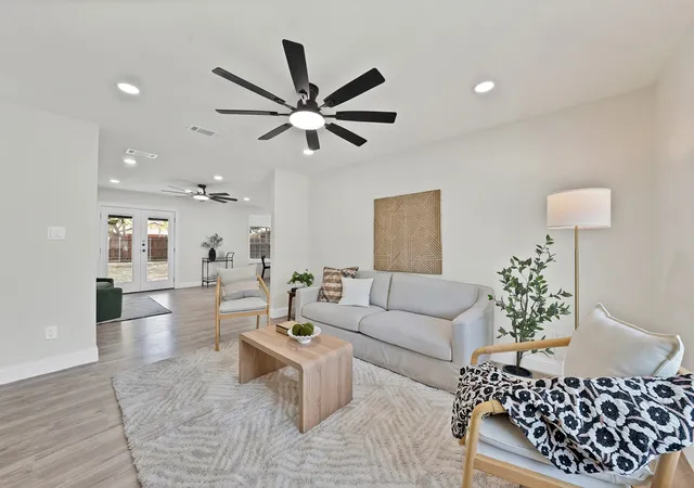 Photo 3 of Single family home for sale at 2302 E Mitchell St, Arlington, TX 76010 | MLS# 21373912 | Listing updated on 2026-09-14