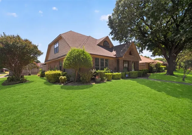 Photo 2 of Single family home for sale at 2914 Baron Dr, Garland, TX 75040 | MLS# 21375864 | Listing updated on 2026-09-19