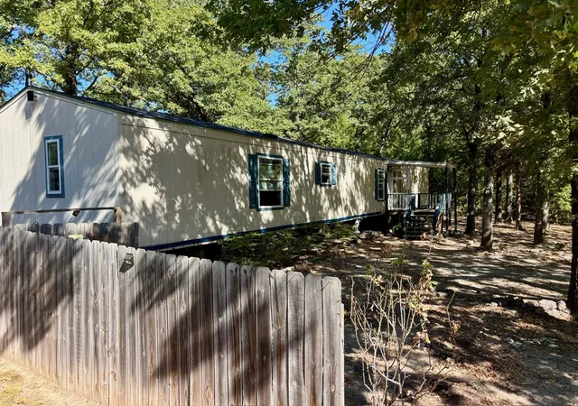 Photo 4 of Manufactured home for sale at 144 Vistaridge Dr, Mabank, TX 75156 | MLS# 21376919 | Listing updated on 2026-09-10