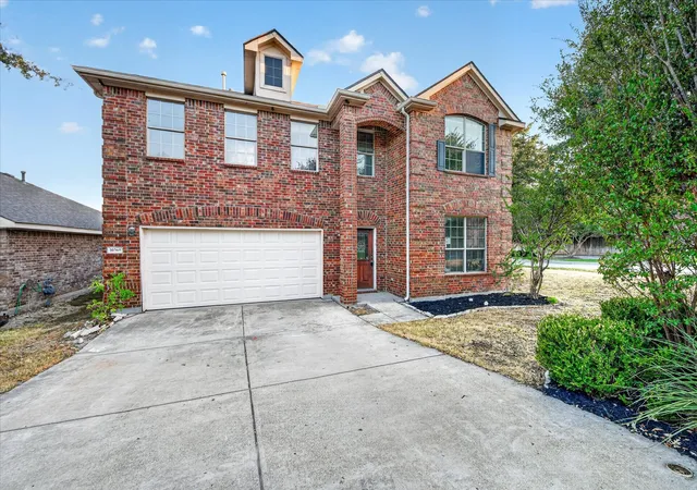 Photo 1 of Single family home for sale at 10369 Bradshaw Dr, Fort Worth, TX 76108 | MLS# 21374113 | Listing updated on 2026-09-10
