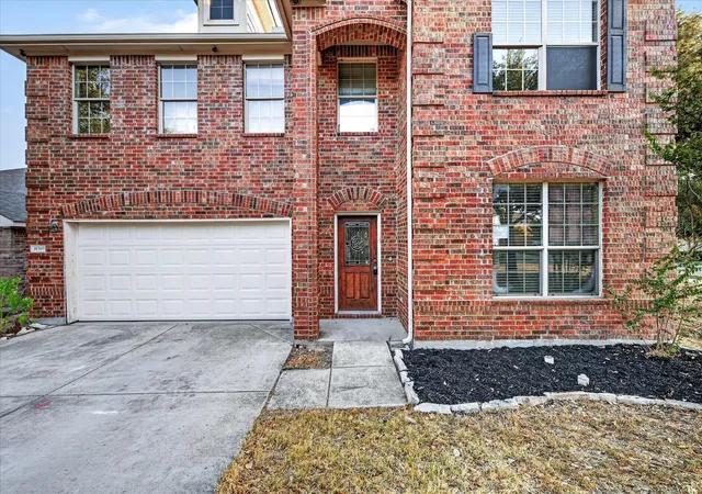 Photo 3 of Single family home for sale at 10369 Bradshaw Dr, Fort Worth, TX 76108 | MLS# 21374113 | Listing updated on 2026-09-10