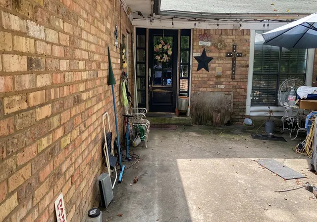 Photo 2 of Single family home for sale at 878 S Munson Rd, Royse City, TX 75189 | MLS# 21376938 | Listing updated on 2026-09-15