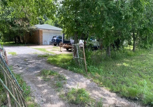 Photo 4 of Single family home for sale at 878 S Munson Rd, Royse City, TX 75189 | MLS# 21376938 | Listing updated on 2026-09-15