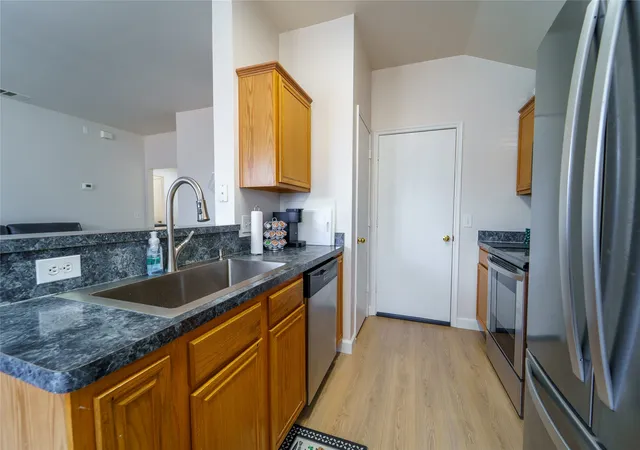 Photo 3 of Sale Pending at 210 Lake Wichita Dr, Wylie, TX 75098 | MLS# 21376939 | Listing updated on 2026-10-01
