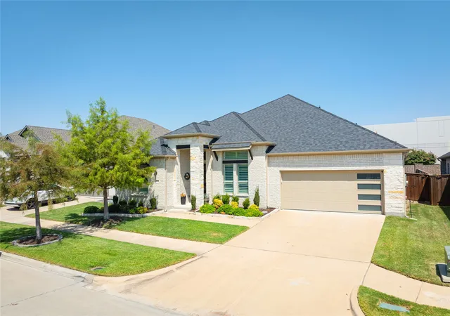 Photo 2 of Single family home for sale at 1012 Terra Vista Dr, Allen, TX 75013 | MLS# 21373363 | Listing updated on 2026-10-01