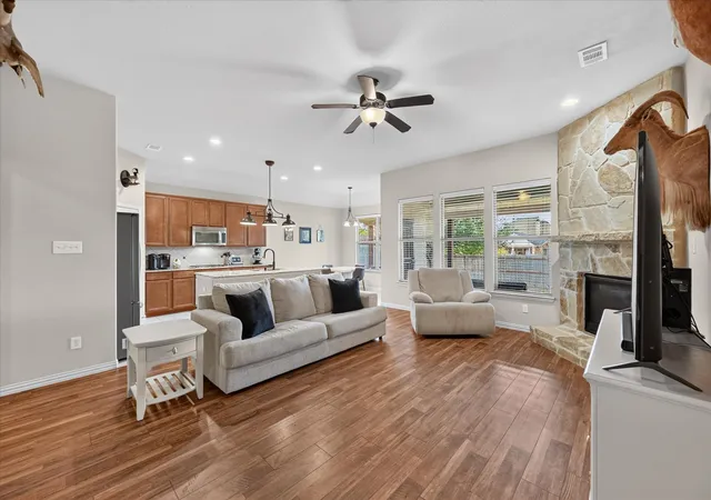 Photo 4 of Single family home for sale at 1309 Mesa Crst Dr, Haslet, TX 76052 | MLS# 21376905 | Listing updated on 2026-09-11