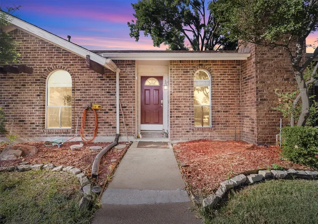 Photo 3 of Sale Pending at 2209 Overglen Dr, Plano, TX 75074 | MLS# 21376845 | Listing updated on 2026-09-29