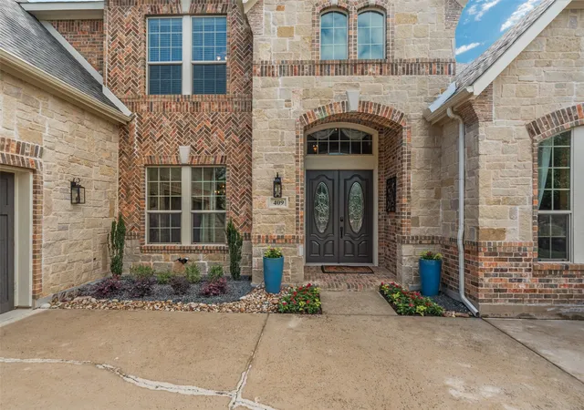 Photo 3 of Single family home for sale at 409 Silverado Trl, Keller, TX 76248 | MLS# 21374744 | Listing updated on 2026-10-04