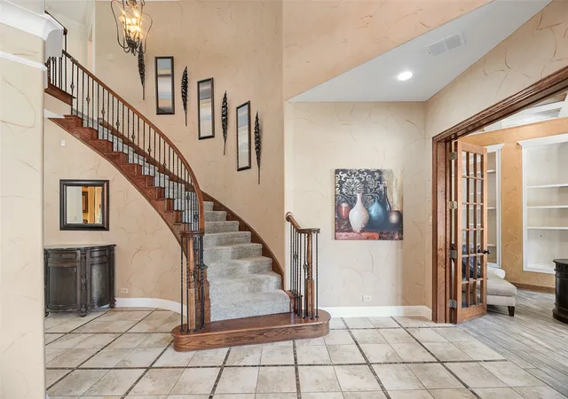 Photo 4 of Single family home for sale at 409 Silverado Trl, Keller, TX 76248 | MLS# 21374744 | Listing updated on 2026-10-04