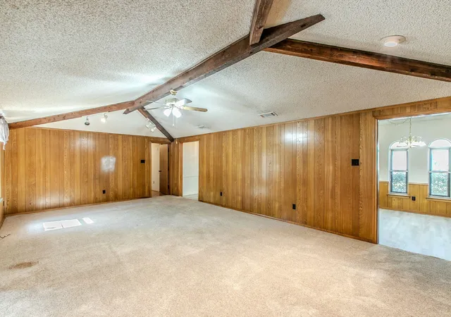 Photo 3 of Sale Pending at 528 Edmonds Way, De Soto, TX 75115 | MLS# 21376537 | Listing updated on 2026-09-13