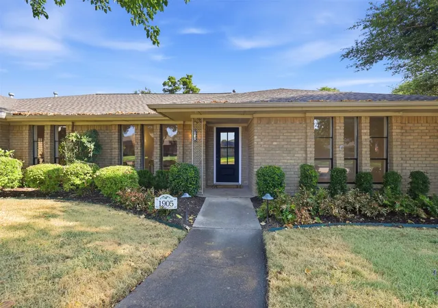 Photo 3 of Sale Pending at 1905 Midcrest Dr, Plano, TX 75075 | MLS# 21371868 | Listing updated on 2026-09-16