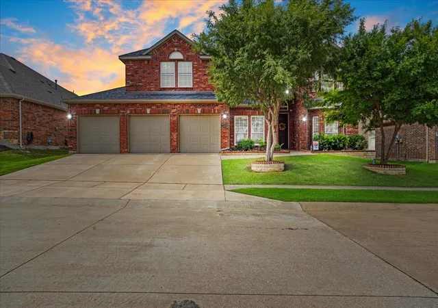 Photo 2 of Single family home for sale at 319 Westphalian Dr, Celina, TX 75009 | MLS# 21376963 | Listing updated on 2026-09-12