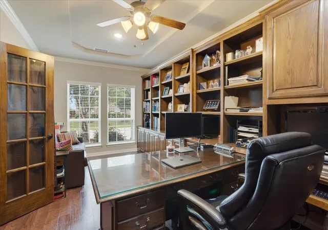 Photo 4 of Single family home for sale at 319 Westphalian Dr, Celina, TX 75009 | MLS# 21376963 | Listing updated on 2026-09-12