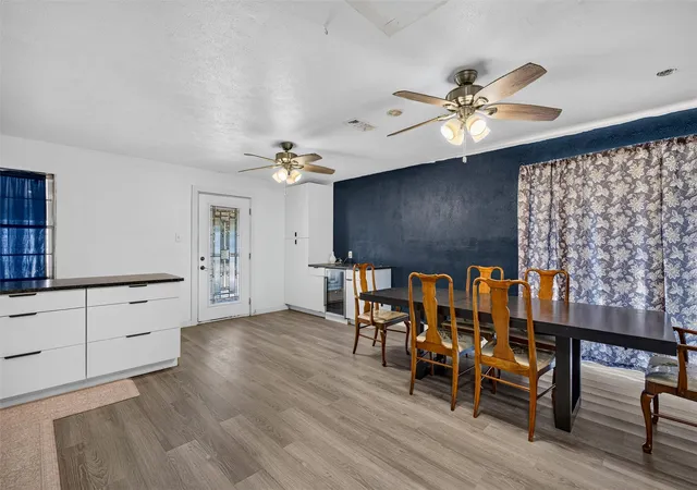 Photo 4 of Single family home for sale at 800 Ruidoso Dr, Saginaw, TX 76179 | MLS# 21376926 | Listing updated on 2026-09-12