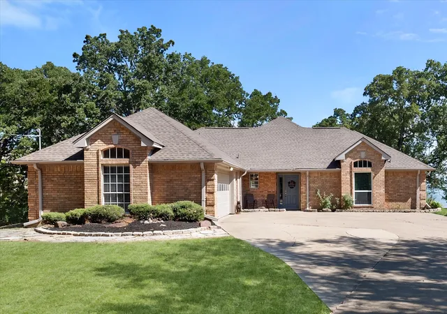 Photo 1 of Single family home for sale at 215 Pelican Point, Streetman, TX 75859 | MLS# 21374836 | Listing updated on 2026-09-11