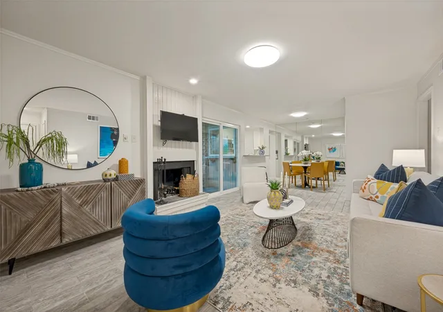 Photo 2 of Sale Pending at 5140 Amesbury Dr #212, Dallas, TX 75206 | MLS# 21377007 | Listing updated on 2026-10-03