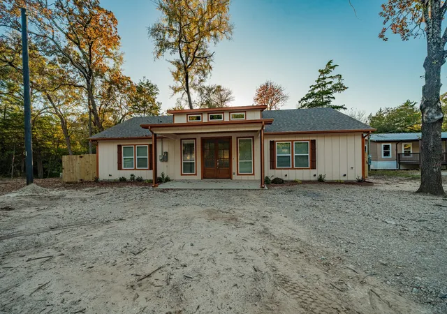 Photo 2 of Sale Pending at 9469 Pinewood, Quinlan, TX 75474 | MLS# 21362693 | Listing updated on 2026-09-14