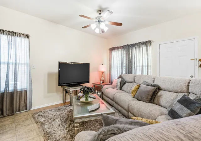 Photo 2 of Multi family home for sale at 801 Parkplace Ridge, Princeton, TX 75407 | MLS# 21375003 | Listing updated on 2026-10-01