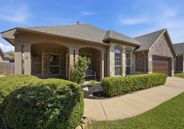 Photo 2 of Single family home for sale at 8312 Indian Blf Trl, Fort Worth, TX 76131 | MLS# 21374842 | Listing updated on 2026-09-12